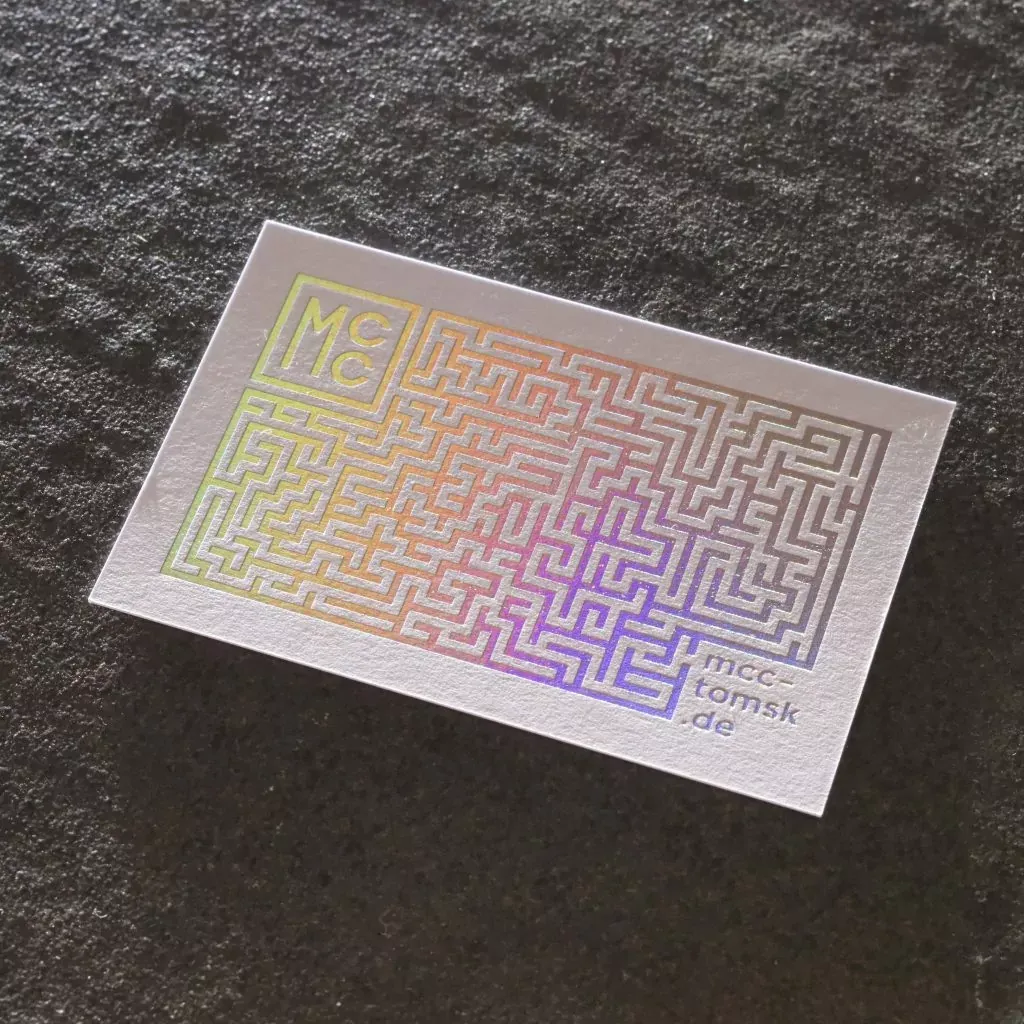 Visitenkarte mit holografischer Laserfolie – Bitte besonders.