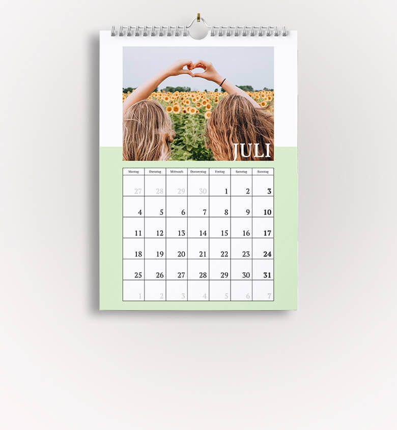 Kalender vor grauem Hintergrund